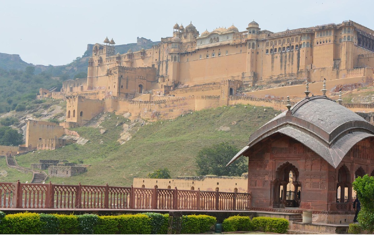 1200x750 AMBER FORT